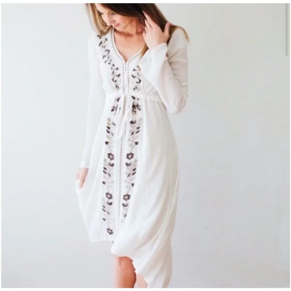 LoveStitch rayon dress floral size small‎ flowy beach